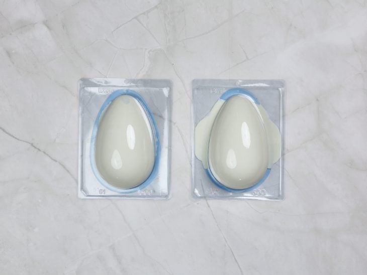 Ovos cristalizados em forma.