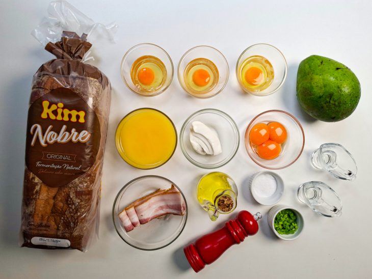 Ingredientes reunidos para o preparo da receita.