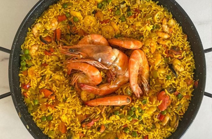 Paella de frutos-do-mar