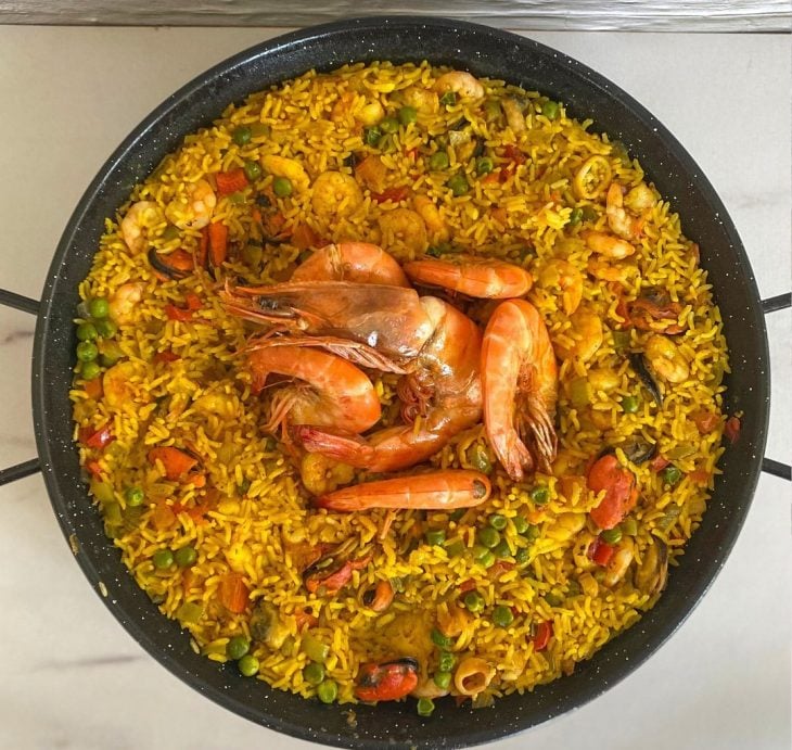 Paella de frutos-do-mar