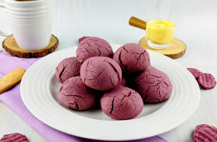 Pãezinhos de batata-doce roxa sem glúten