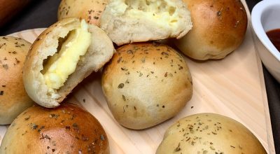 Pãezinhos recheados com requeijão