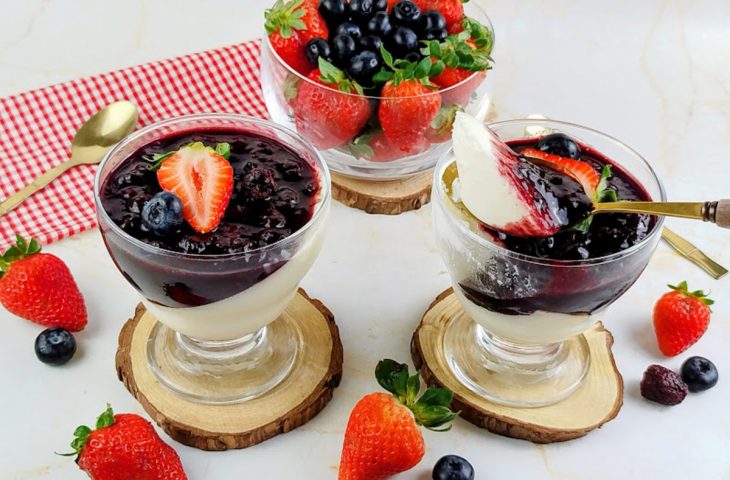 Panacota de frutas vermelhas