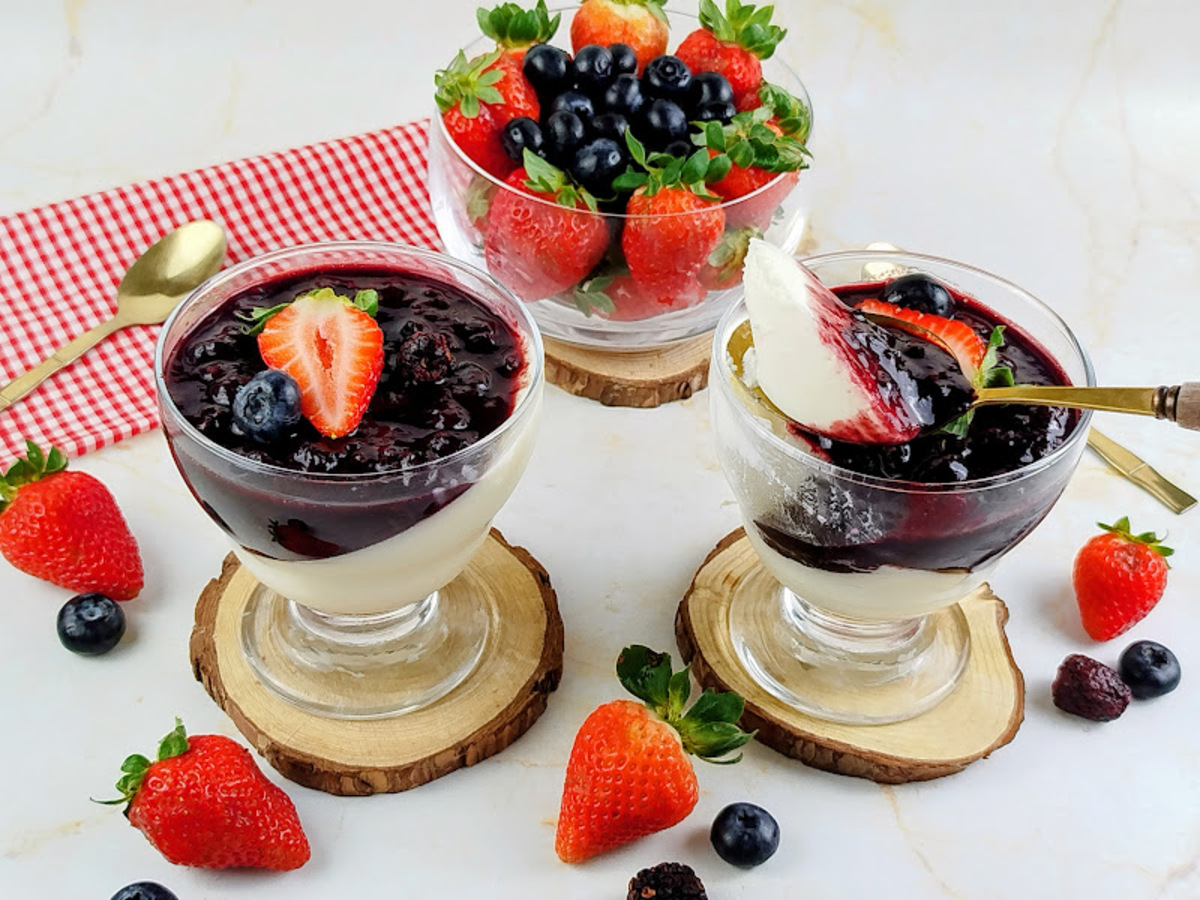 Panacota de frutas vermelhas