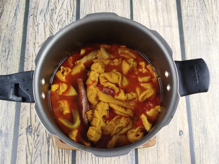 Panelada pronta na panela.