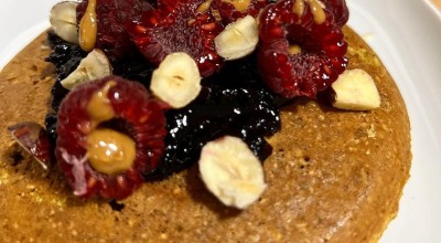 Panqueca de farelo de aveia e farinha de coco