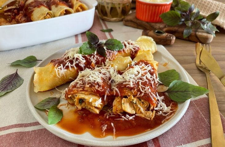 Panqueca de frango desfiado