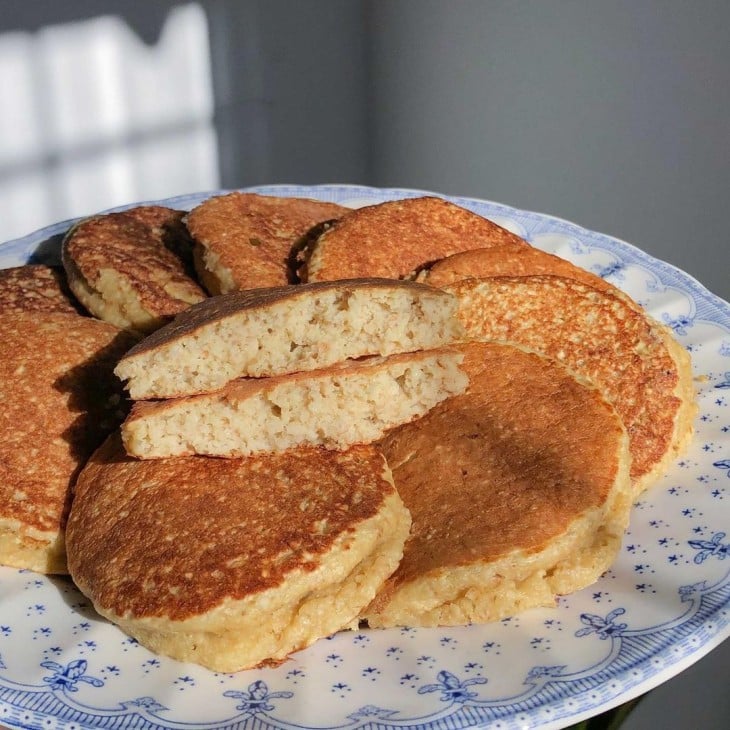 Panqueca de maçã com aveia