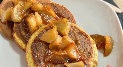 Panquecas com maçã e canela