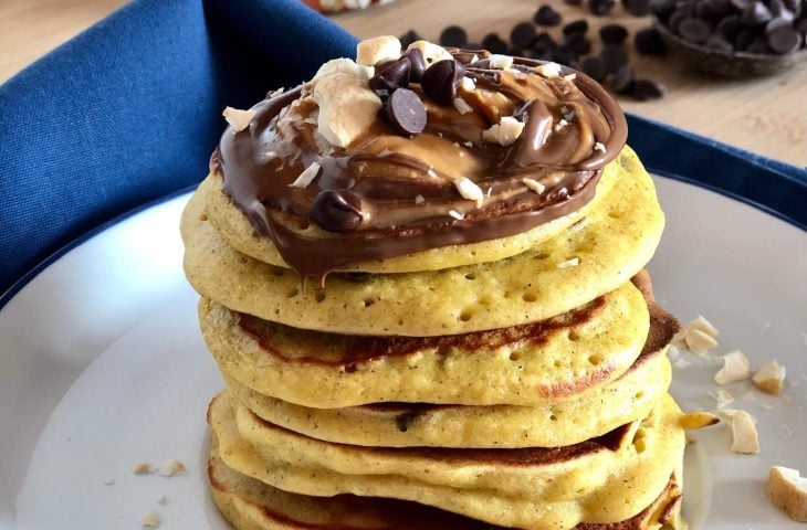 Panqueca de amêndoas e gotas de chocolate