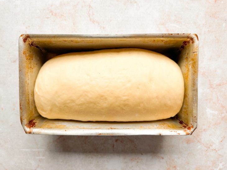 Pão após o tempo de crescimento.