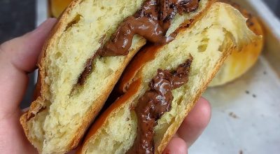 Pão brioche recheado com chocolate