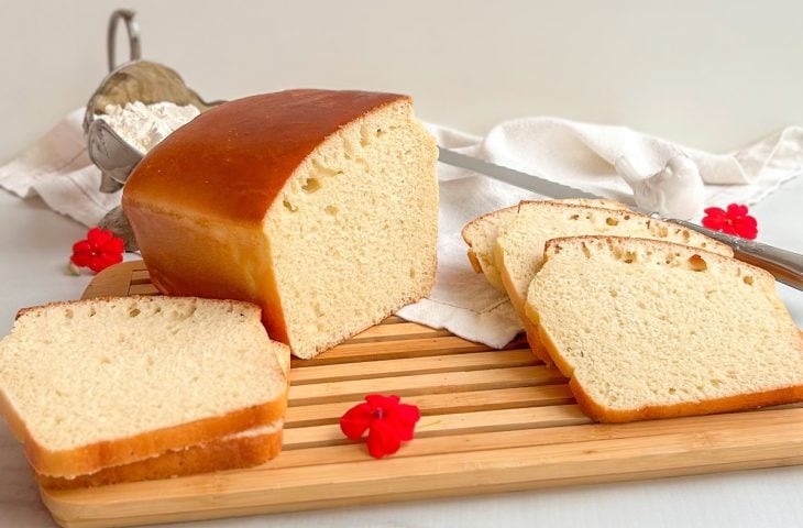 Pão caseiro fácil sem sovar