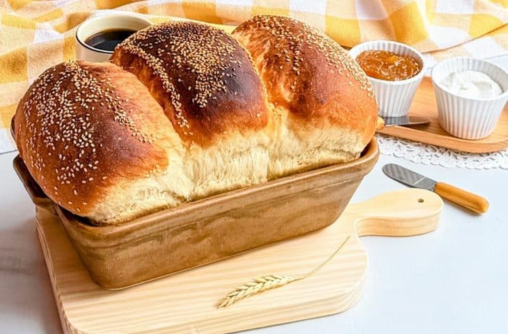 Pão caseiro simples