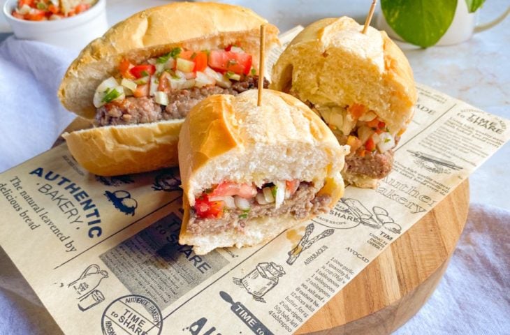 Pão com linguiça