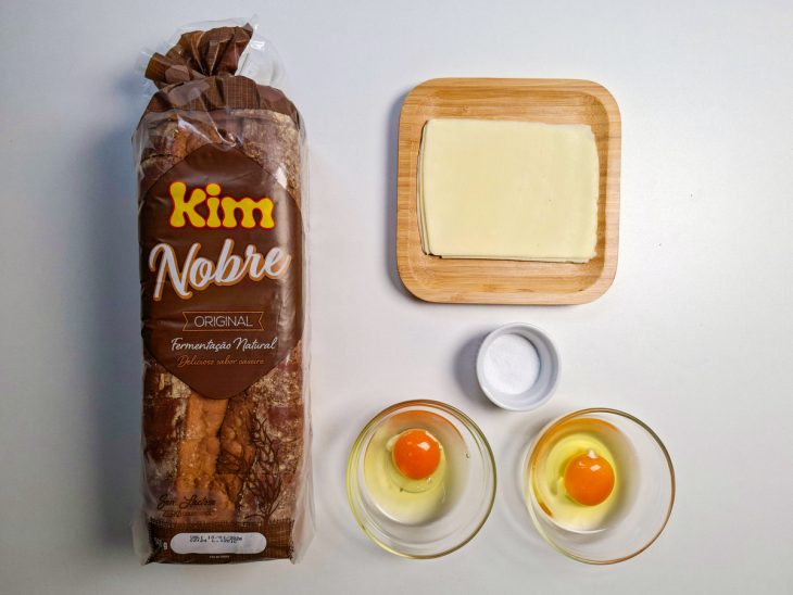 Ingredientes reunidos para o preparo da receita.