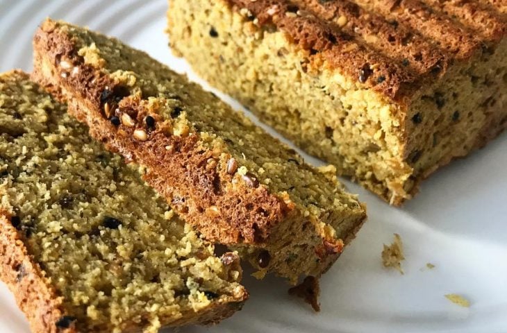 Pão com quinoa cozida