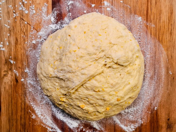 massa de pão homogênea e sovada.