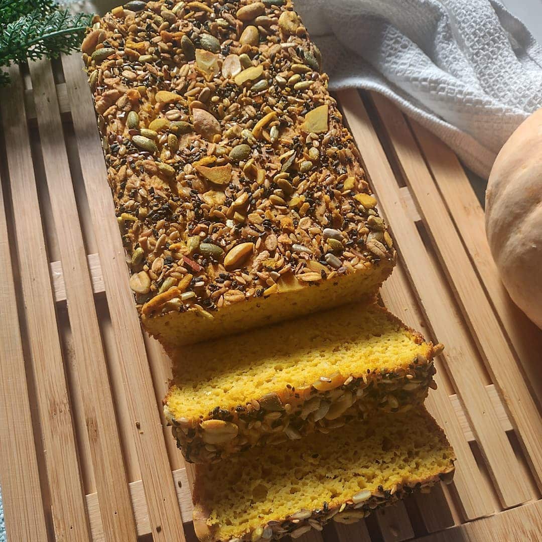 Pão de abóbora com farinha de amêndoas