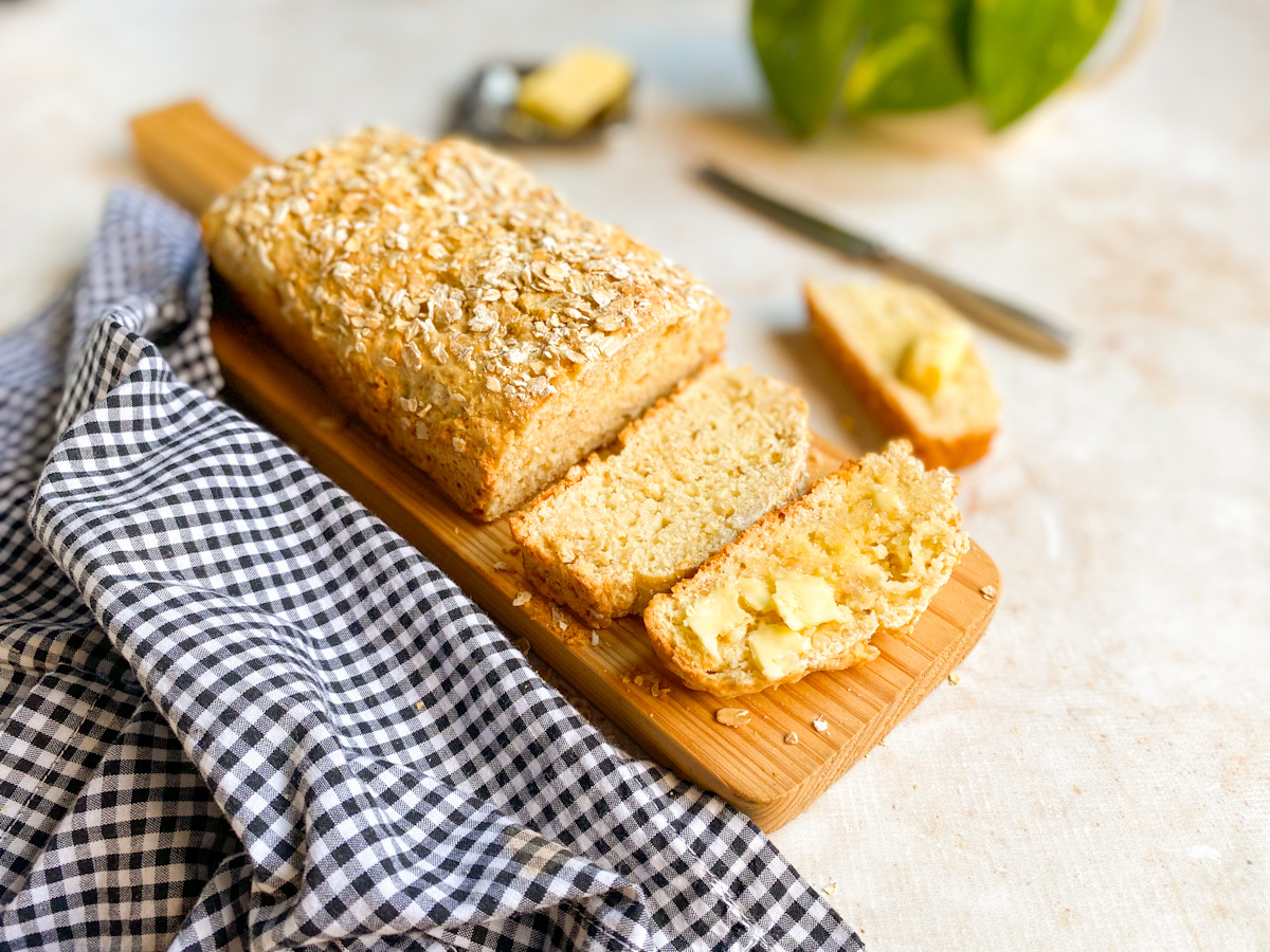 Pão de aveia e iogurte