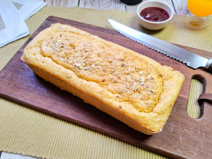 Pão de aveia pronto para consumo.