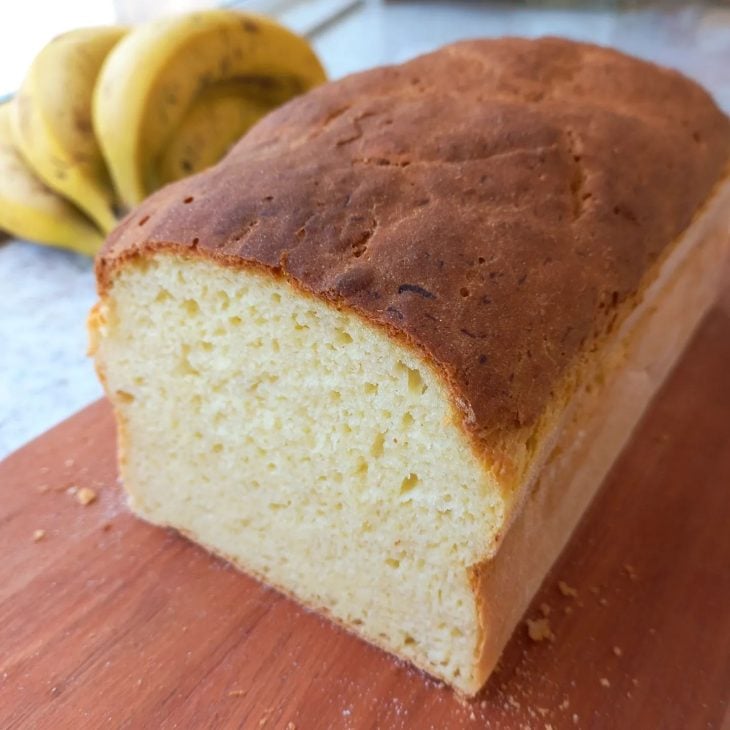 Pão de banana com mel sem glúten