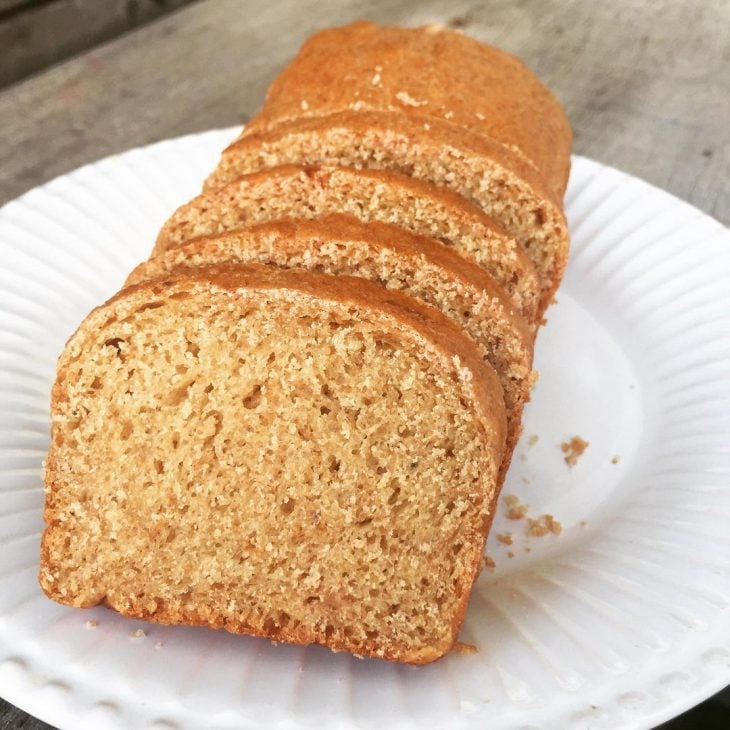 Pão de batata-doce com beterraba