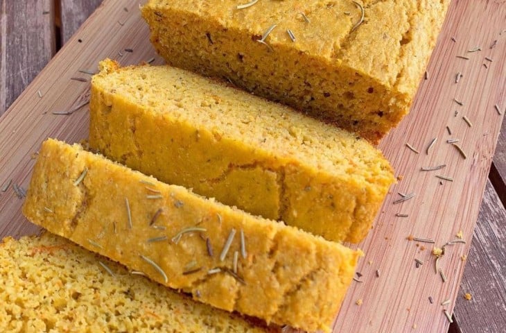 Pão de cenoura saudável