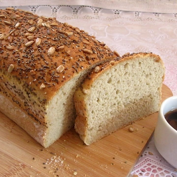 Pão de farinha de semente de girassol sem glúten