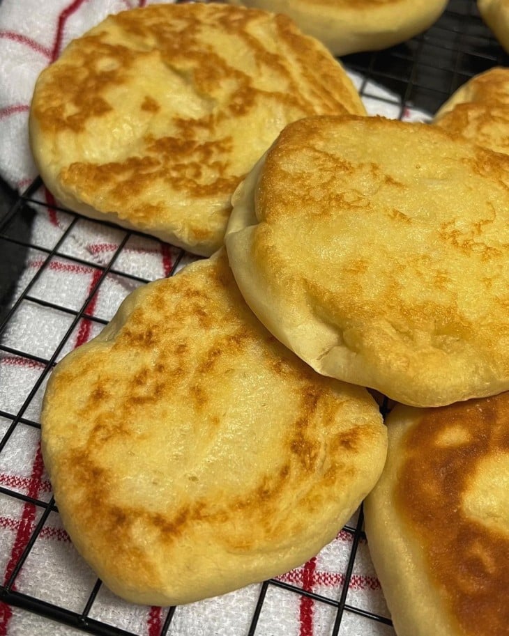 Pão de frigideira com iogurte