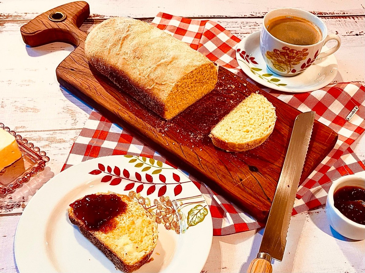 Pão de fubá fofinho e sem sovar