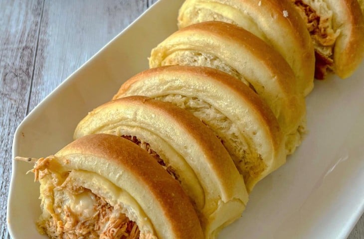 Pão de leite recheado com frango