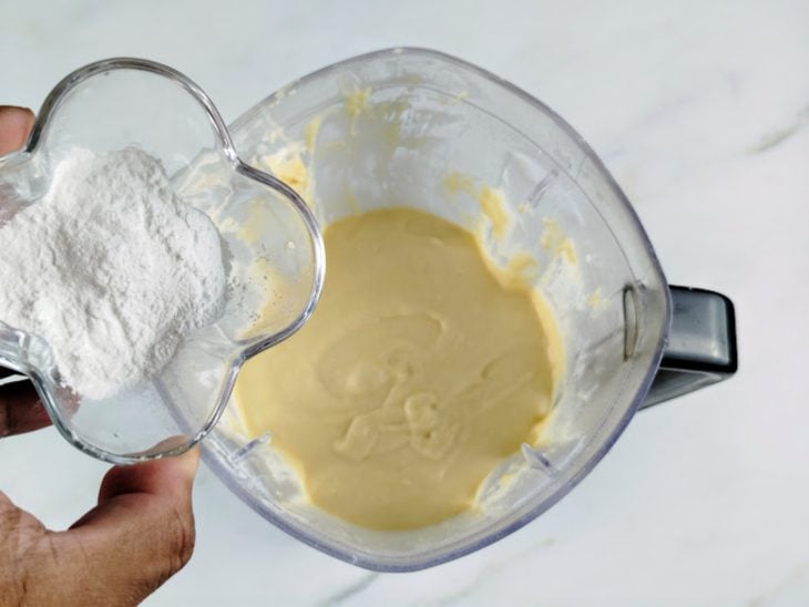 Fermento adicionado no liquidificador.