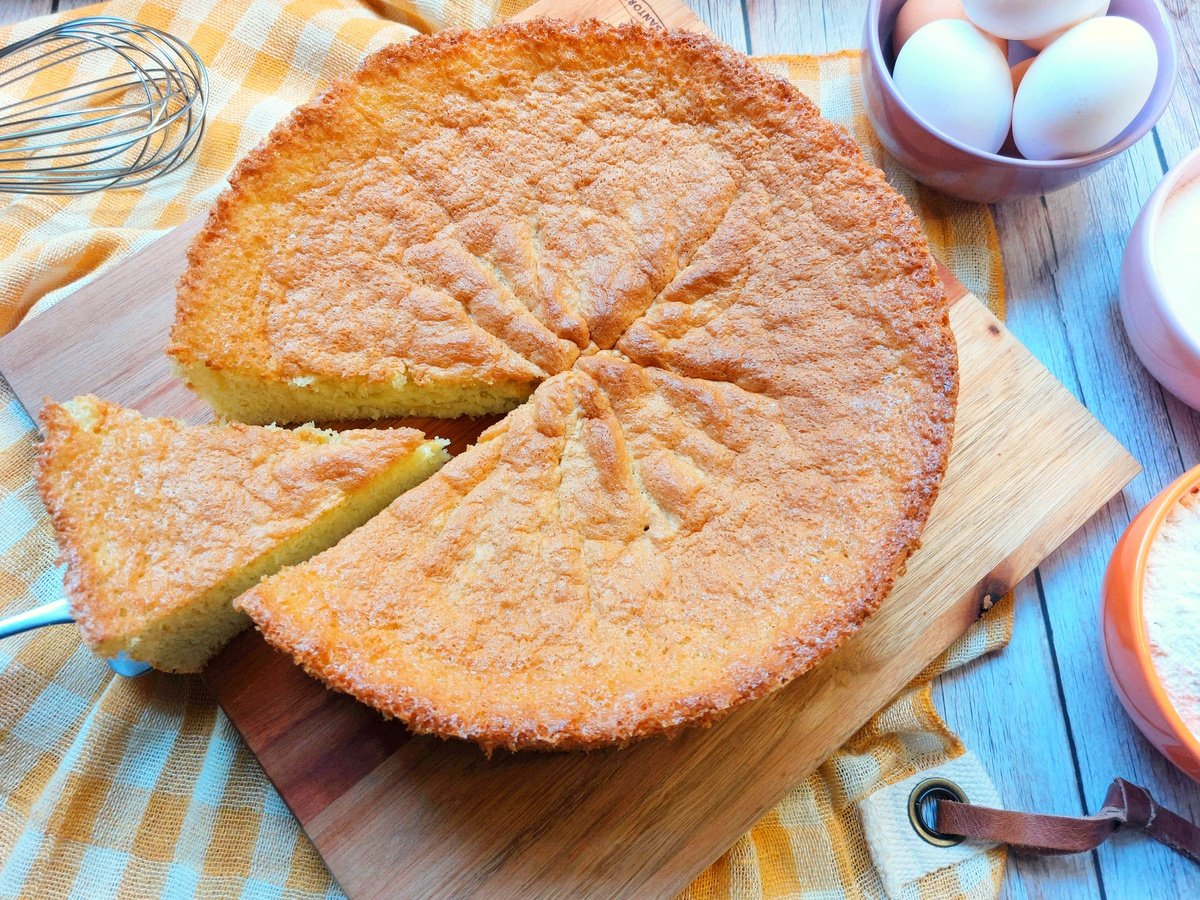 Pão de ló com 3 ingredientes