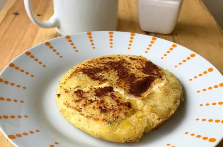 Pão de mandioca de frigideira