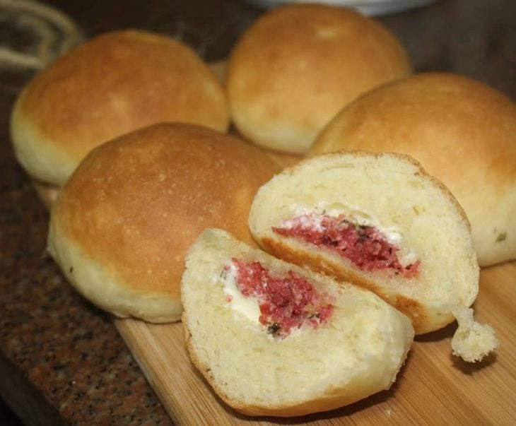 Pão de manteiga recheado