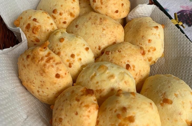 Pão de queijo com araruta