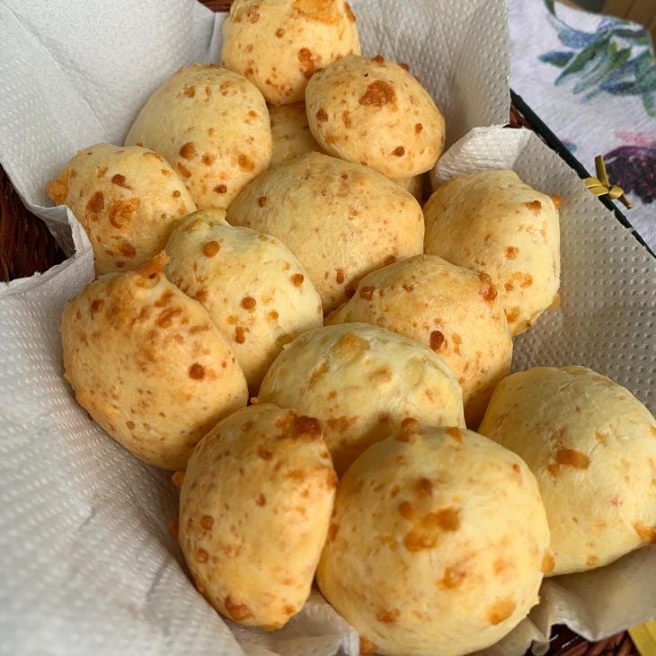 Pão de queijo com araruta