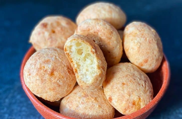 Pão de queijo com aveia