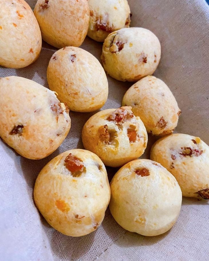 Pão de queijo com bacon