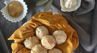 Pão de queijo com cream cheese