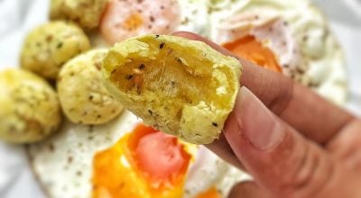 Pão de queijo com cúrcuma e sementes