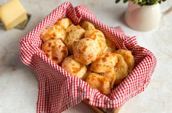 Pão de queijo com polvilho azedo