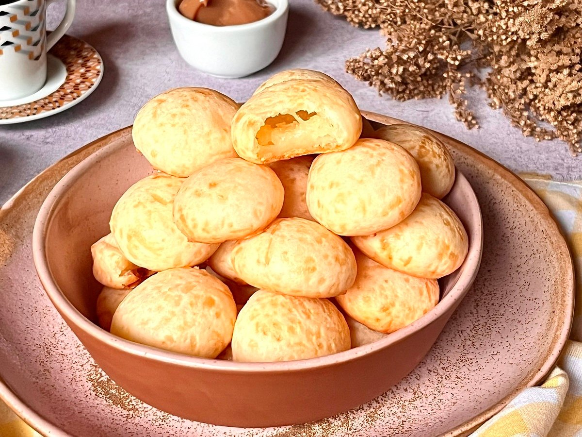 Pão de queijo com tapioca fácil