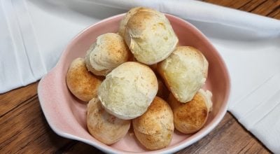 Pão de queijo de batata-doce fácil