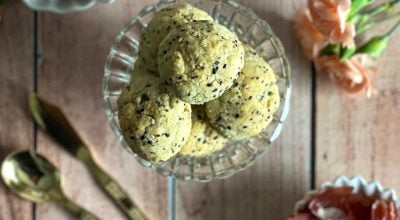 Pão de queijo de inhame com chia e gergelim