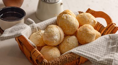 Pão de queijo de liquidificador simples