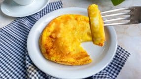 Pão de queijo fit de frigideira