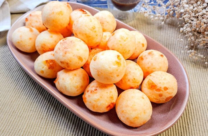 Pão de queijo frito