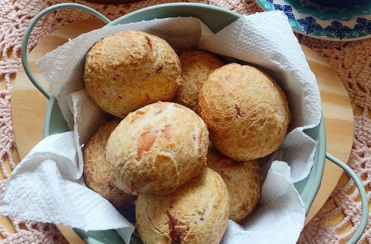 Pão de queijo proteico